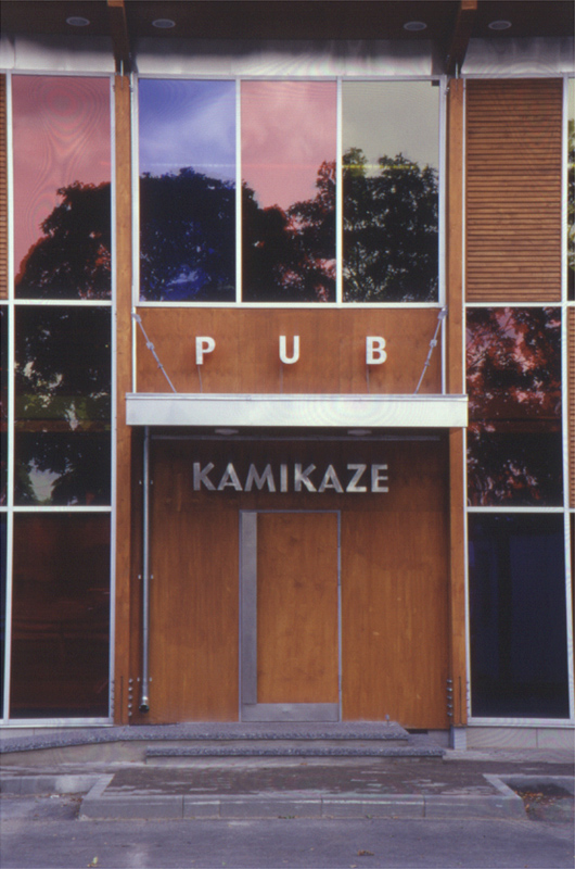 Kamikaze Pub